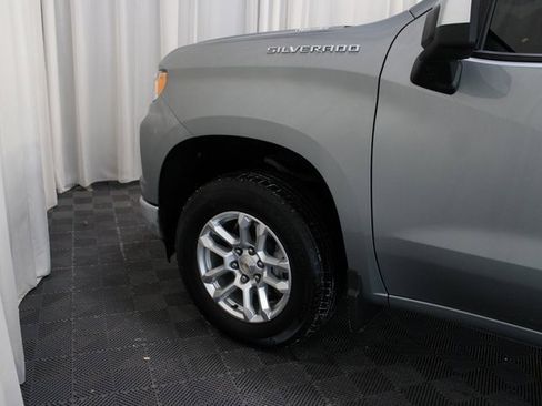 Used 2025 Chevrolet Silverado 1500 LT image 7