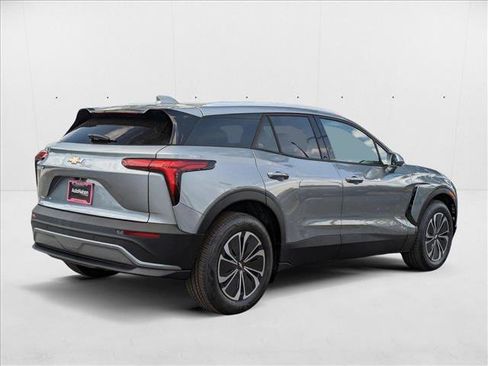 New 2025 Chevrolet Blazer EV LT image 2