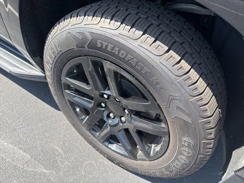 Used 2021 Chevrolet Tahoe LT image 14