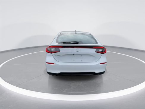 Used 2024 Honda Civic EX-L image 7