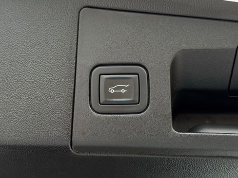 Certified 2024 Cadillac XT5 Premium Luxury w/ Technology Package AWD/4WD image 20