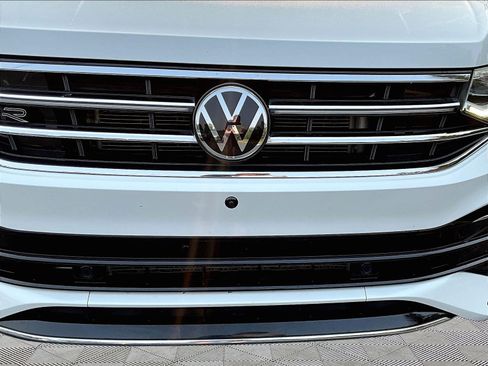 Used 2022 Volkswagen Tiguan SEL R-Line AWD/4WD image 33