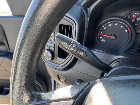 Used 2020 Chevrolet Silverado 1500 W/T image 22