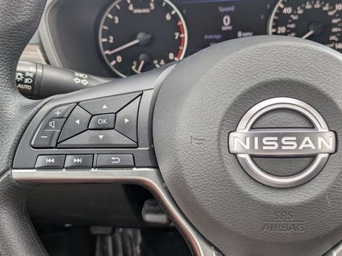 Used 2024 Nissan Altima 2.5 SV FWD image 20
