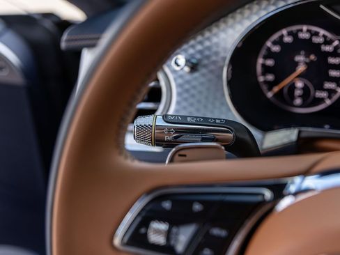 Used 2023 Bentley Continental GT Azure AWD/4WD image 42