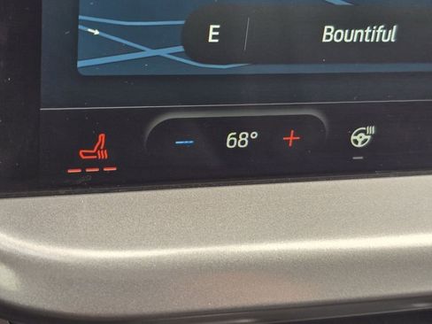 Used 2023 Ford Escape Active w/ Tech Pack #1 AWD/4WD image 9