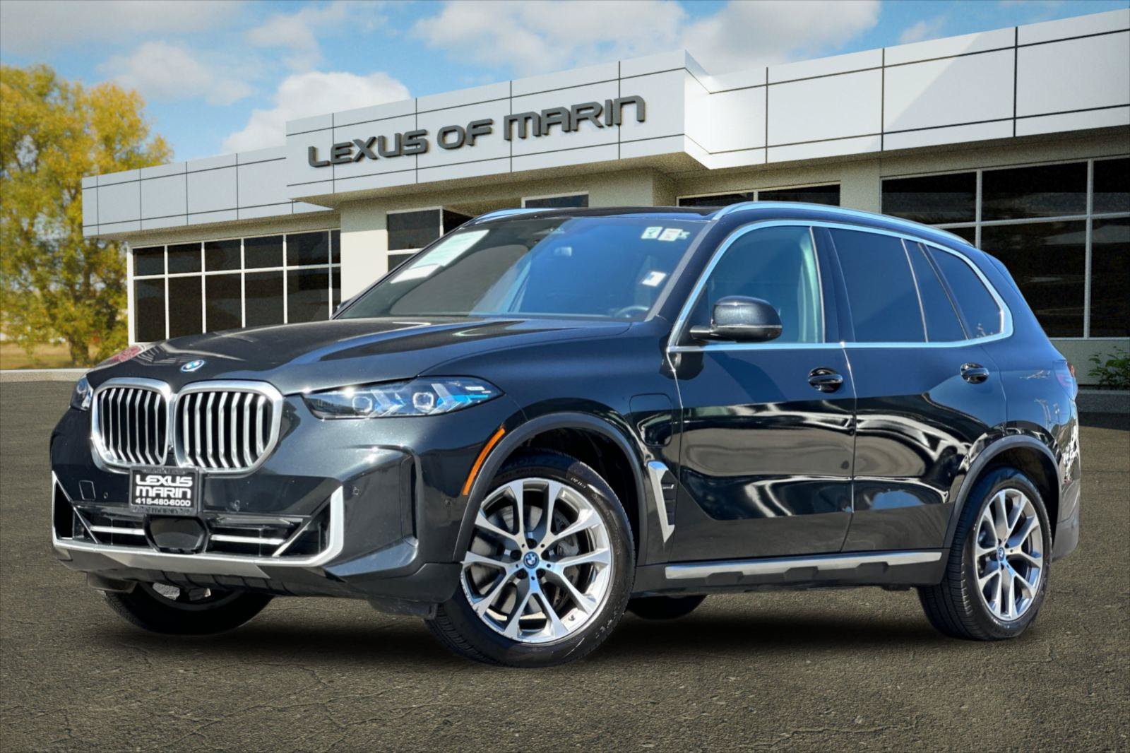Used 2024 BMW X5 xDrive50e w/ Premium Package AWD/4WD image 1