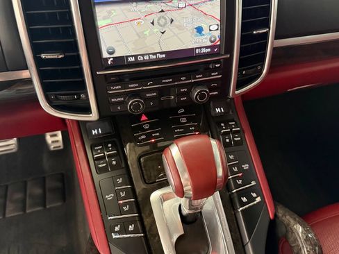 Used 2014 Porsche Cayenne GTS AWD/4WD image 26
