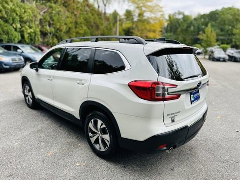 Used 2024 Subaru Ascent Premium w/ Convenience Package image 8