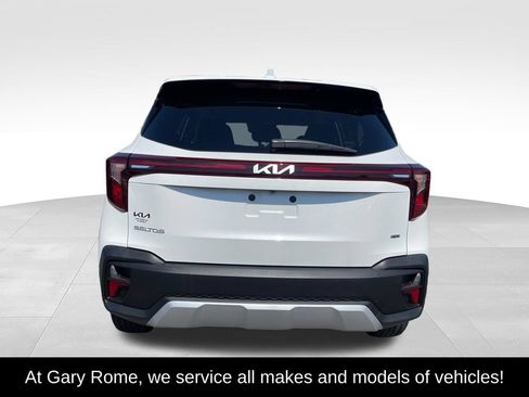 Used 2025 Kia Seltos LX AWD/4WD image 4
