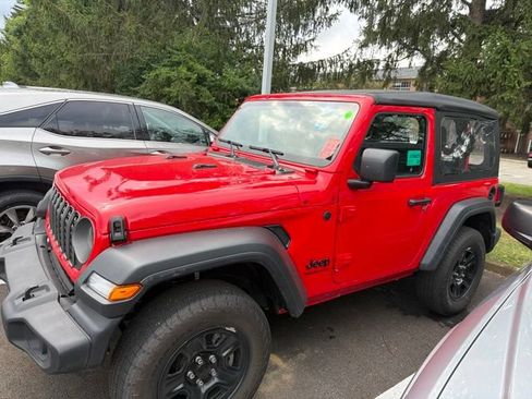Used 2025 Jeep Wrangler Sport AWD/4WD image 2