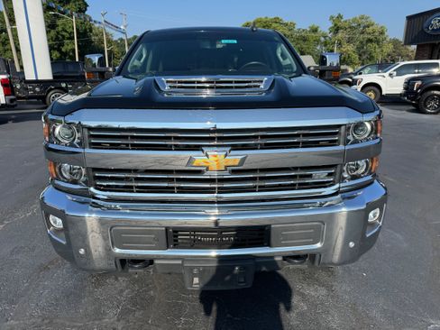 Used 2018 Chevrolet Silverado 2500 LTZ w/ Duramax Plus Package image 2
