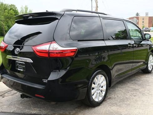 Used 2016 Toyota Sienna Limited Premium AWD/4WD image 5