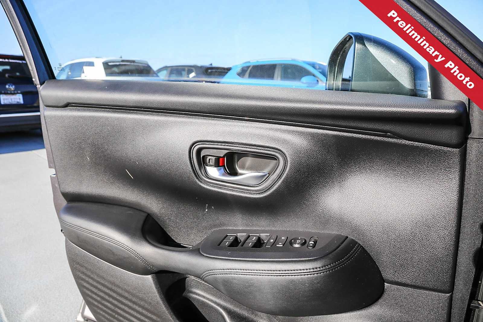 Used 2024 Honda HR-V LX image 16
