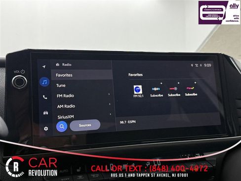 Used 2025 Toyota Camry XSE FWD image 17