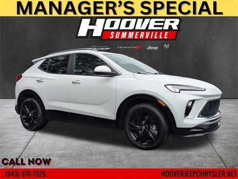 Used 2024 Buick Encore GX Sport Touring image 1