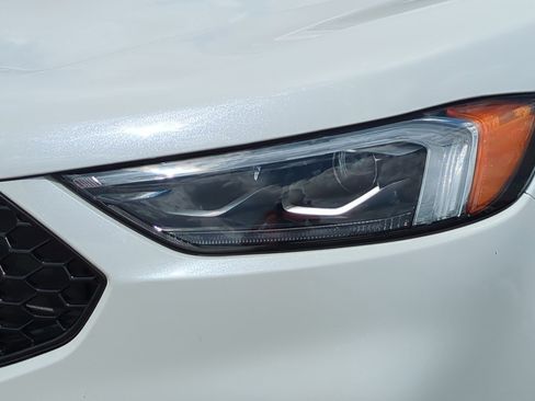 Used 2022 Ford Edge ST w/ Equipment Group 401A AWD/4WD image 12