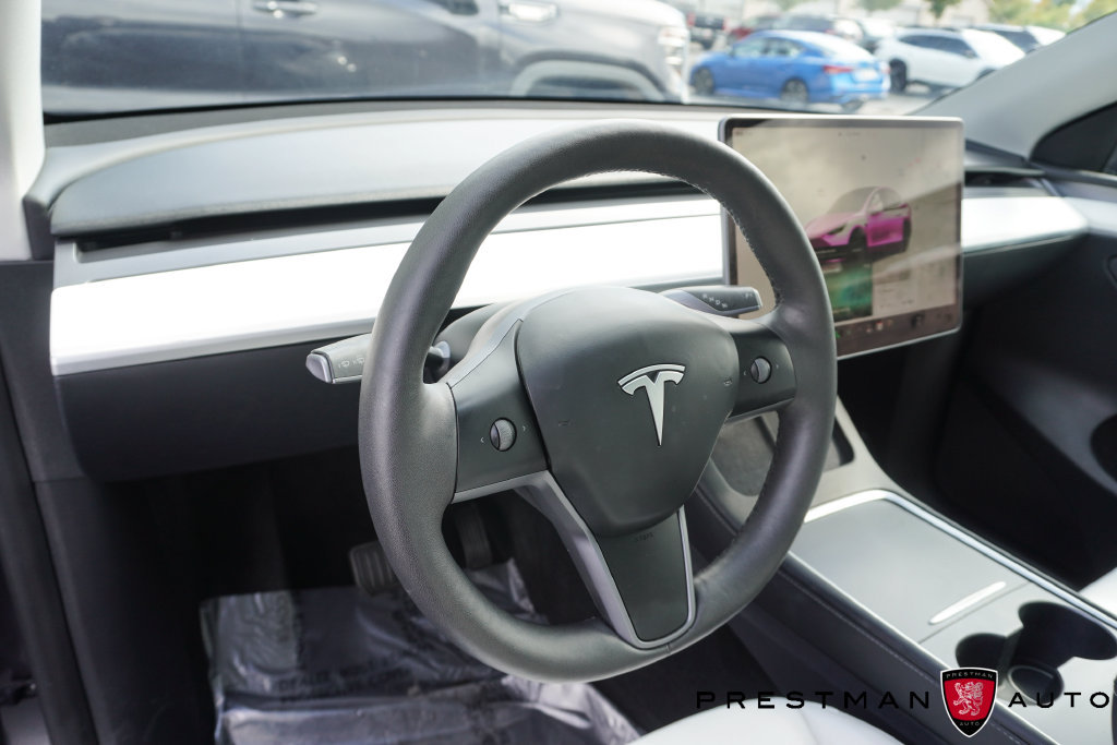 Used 2024 Tesla Model Y Long Range AWD/4WD image 20