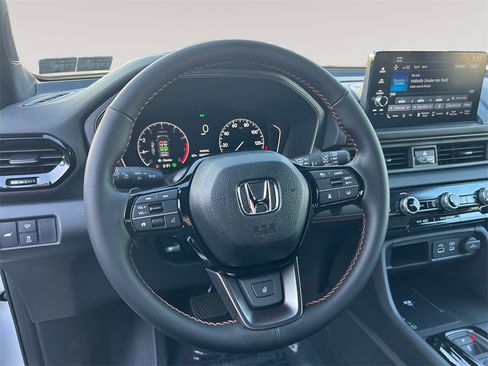 New 2025 Honda Pilot TrailSport image 12