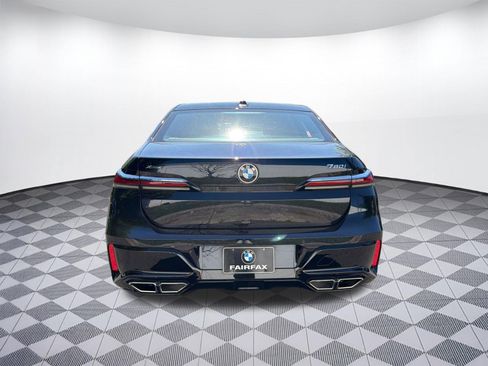 Certified 2023 BMW 760i xDrive w/ Luxury Rear Seating Package AWD/4WD image 8