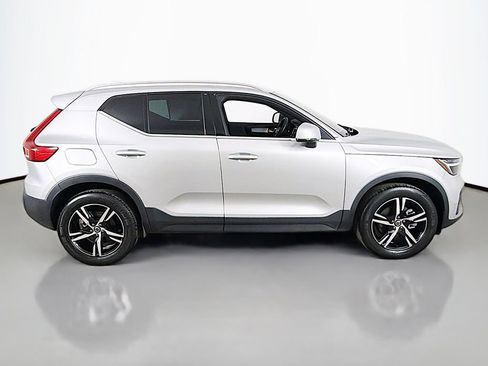 Used 2025 Volvo XC40 B5 Core AWD/4WD image 14