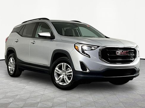 Used 2021 GMC Terrain SLE w/ Driver Convenience Package AWD/4WD image 3