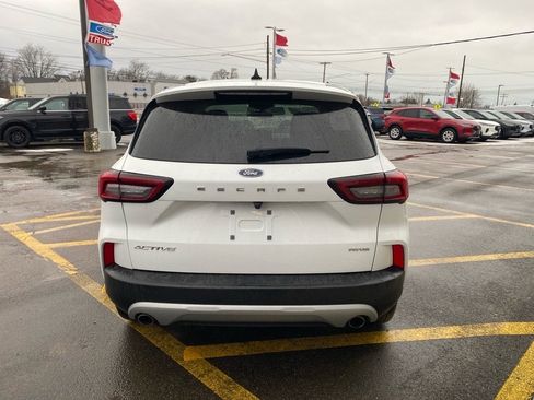 Used 2023 Ford Escape Active image 4