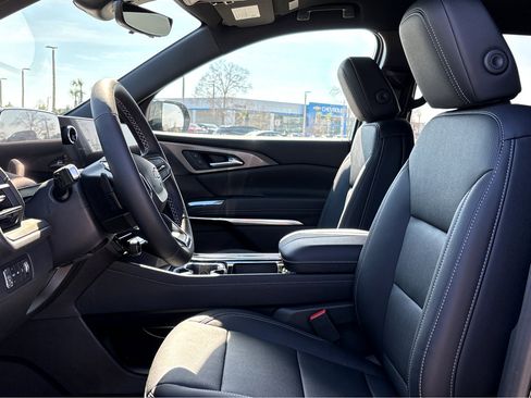 New 2026 Chevrolet Traverse LT w/ Driver Confidence Package image 14