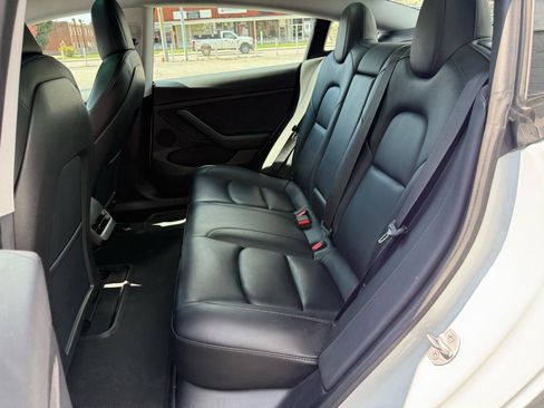Used 2021 Tesla Model 3 Long Range image 23