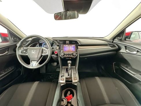 Used 2019 Honda Civic EX image 3