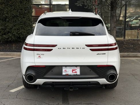 Used 2022 Genesis GV70 3.5T Sport w/ Sport Advanced Package image 12