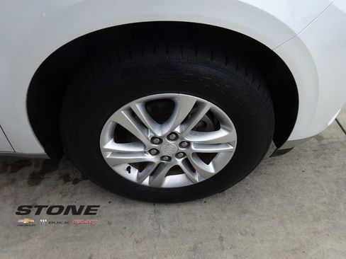 Used 2018 Buick Enclave Essence image 10