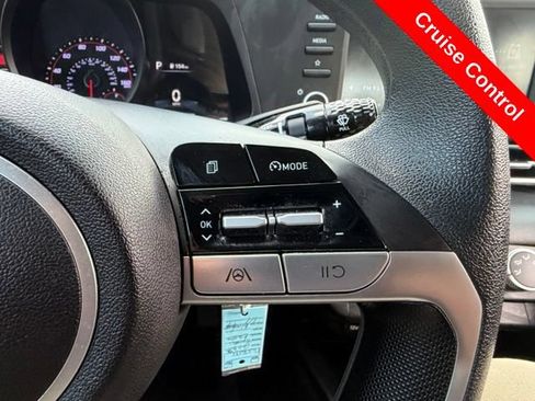 Used 2023 Hyundai Elantra SE w/ Preferred Accessory Package FWD image 36