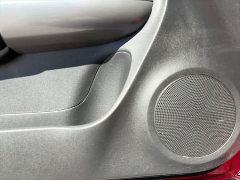 Used 2017 Nissan Juke SV image 25