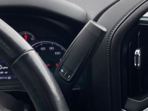 Used 2019 Chevrolet Silverado 1500 LT w/ Texas Edition image 18