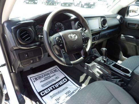 Used 2020 Toyota Tacoma SR image 16