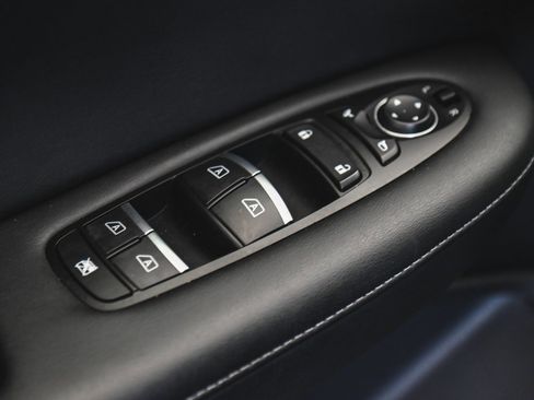 Used 2024 INFINITI QX50 Luxe image 10