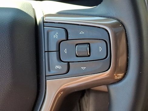 Used 2023 Chevrolet Suburban High Country AWD/4WD image 23
