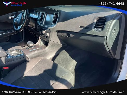 Used 2014 Dodge Charger SXT AWD/4WD image 6