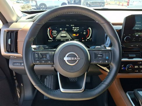 Certified 2023 Nissan Pathfinder Platinum AWD/4WD image 24