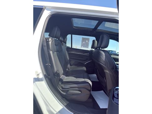 Used 2024 Jeep Grand Cherokee L Overland AWD/4WD image 19