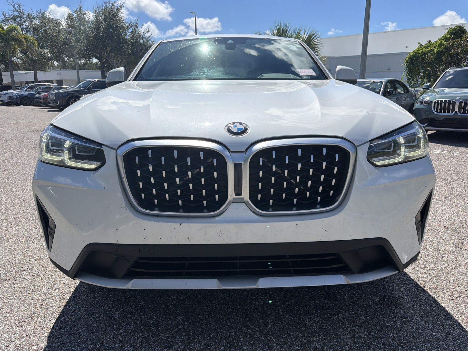 Used 2023 BMW X4 xDrive30i w/ Premium Package AWD/4WD image 2