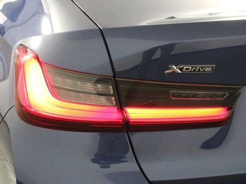 Used 2021 BMW 330i xDrive 330i xDrive w/ Convenience Package image 43