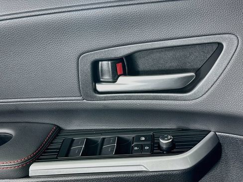 Certified 2026 Toyota Sienna XSE FWD image 18
