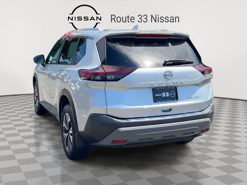 Used 2023 Nissan Rogue SV w/ SV Premium B Package AWD/4WD image 3