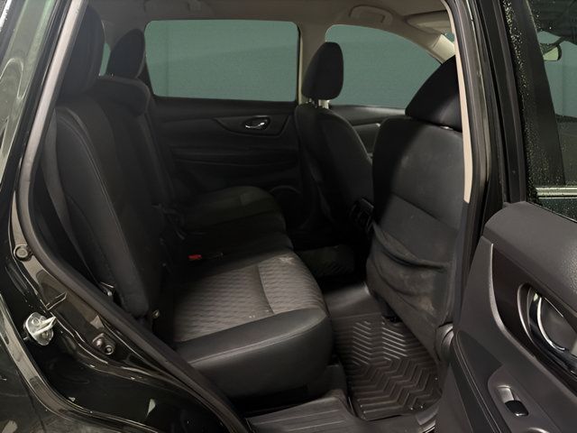 Used 2019 Nissan Rogue SV AWD/4WD image 14