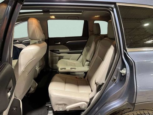 Used 2018 Toyota Highlander Limited Platinum AWD/4WD image 27