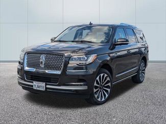 Used 2024 Lincoln Navigator Reserve video 1