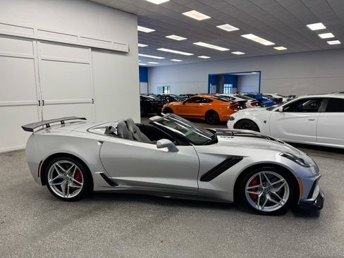 Used 2019 Chevrolet Corvette ZR1 RWD image 7