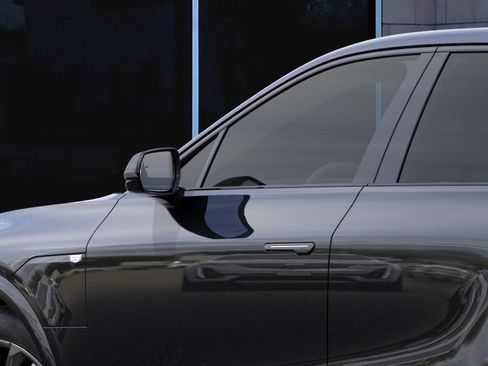 New 2026 Cadillac Lyriq V AWD/4WD image 12